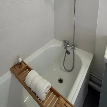Apartment Le Montreuillois ! Parking Prive Et Metro A Proximite *